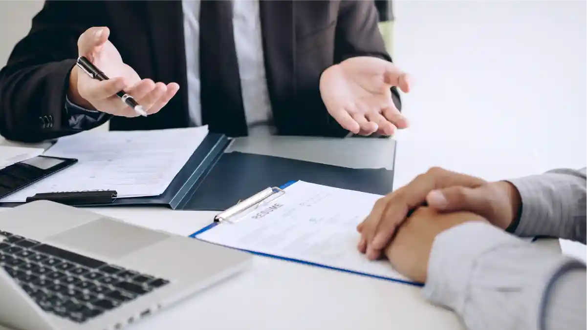 インタビューの様子