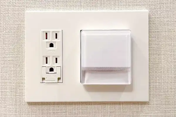 LEDホーム保安灯