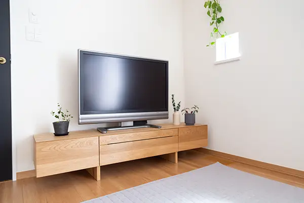 テレビ周りの収納