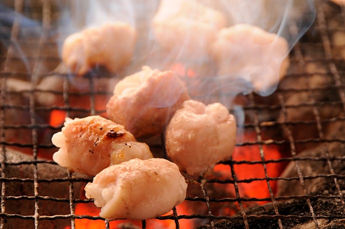 炭火焼のシロコロホルモン