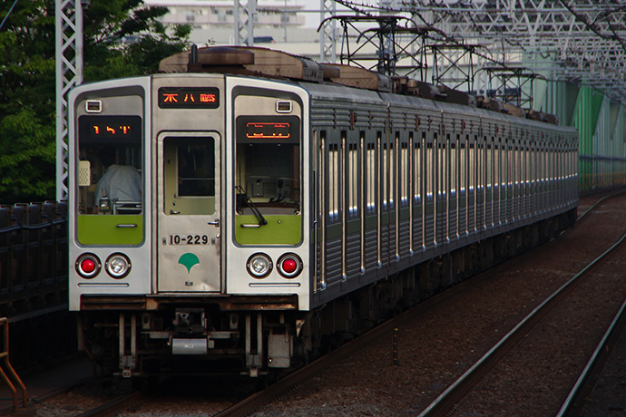 都営地下鉄新宿線車両