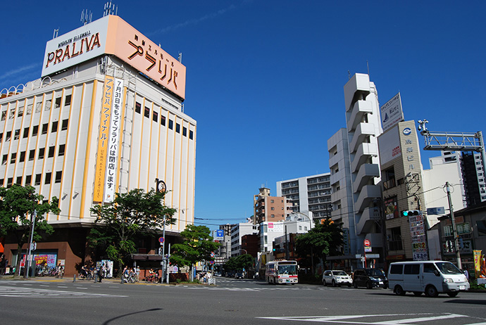 西新の街並み