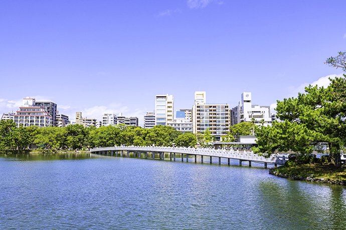 水と緑のオアシス、大濠公園