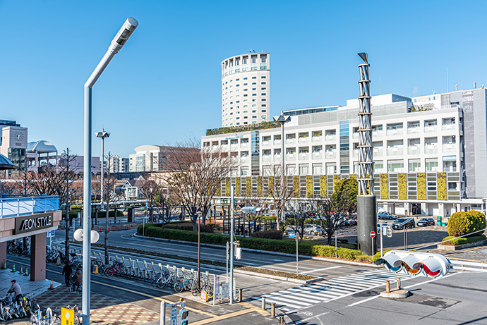 新浦安駅前広場