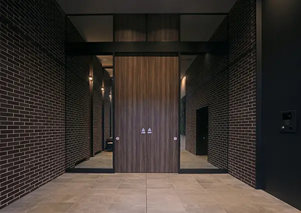 分譲マンションエントランスのオートロック