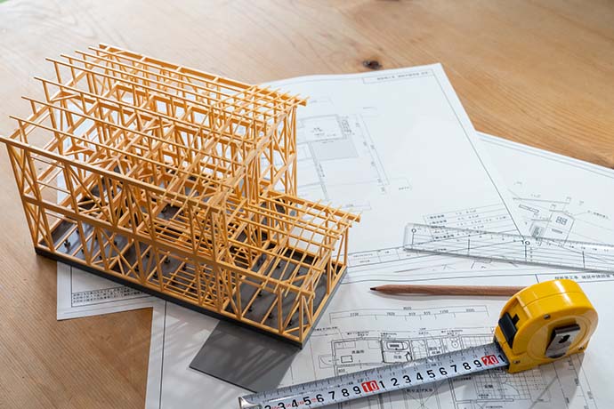 建築模型と設計図面
