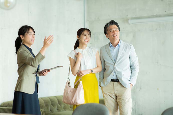 内覧会と新婚夫婦