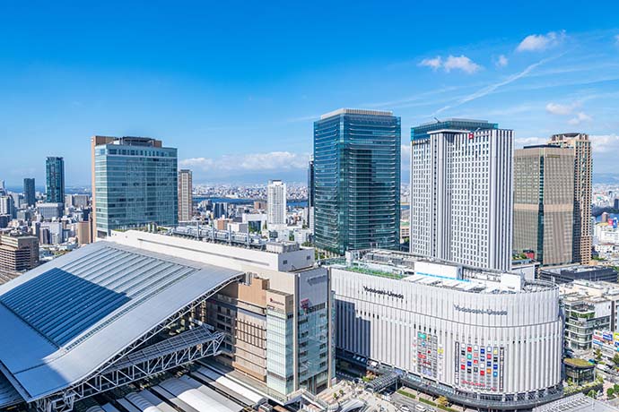 梅田駅と大阪駅