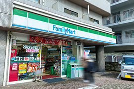 ファミリーマート 米田総持寺店（徒歩5分／約340m）